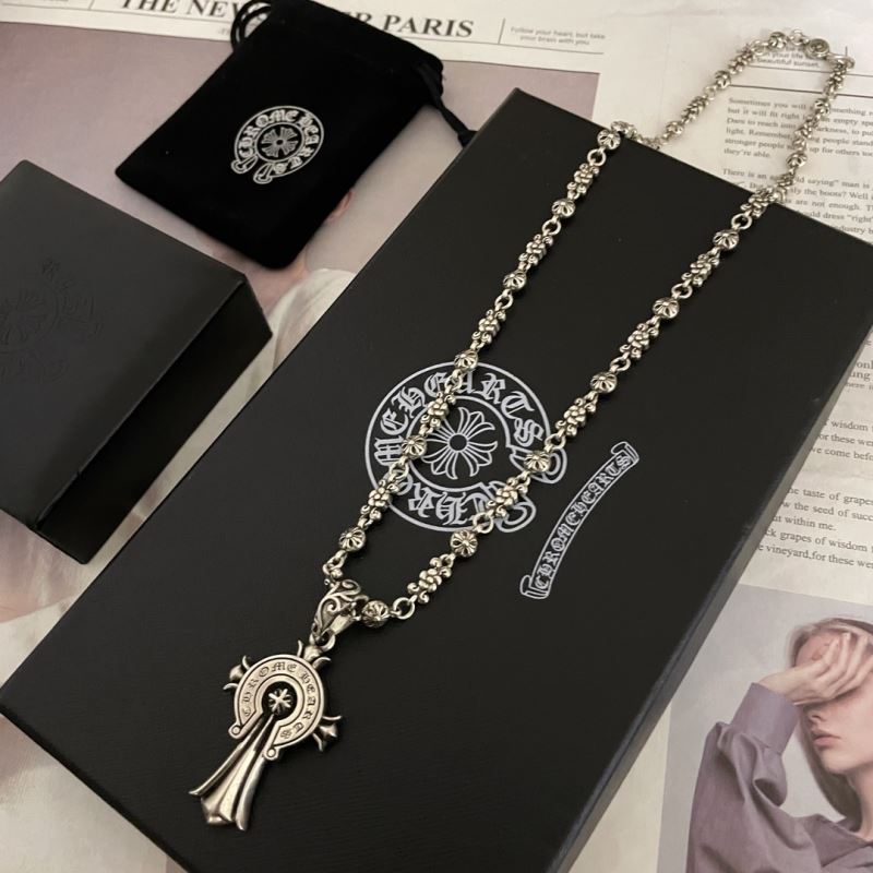Ch**me He**ts necklaces